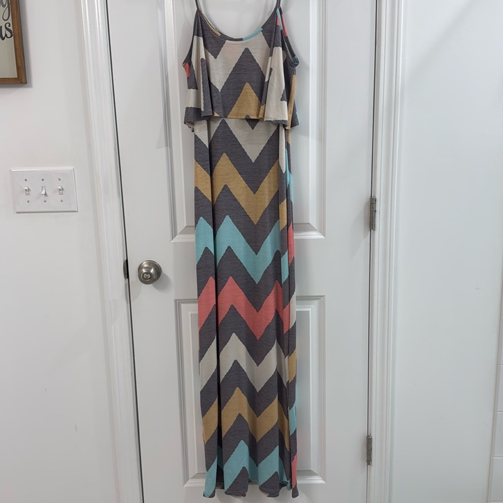 Filly Flair Chevron Maxi Dress - Multicolor